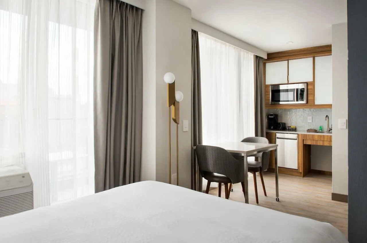 *** Hotel Towneplace Suites By Marriott New York Long Island City United States